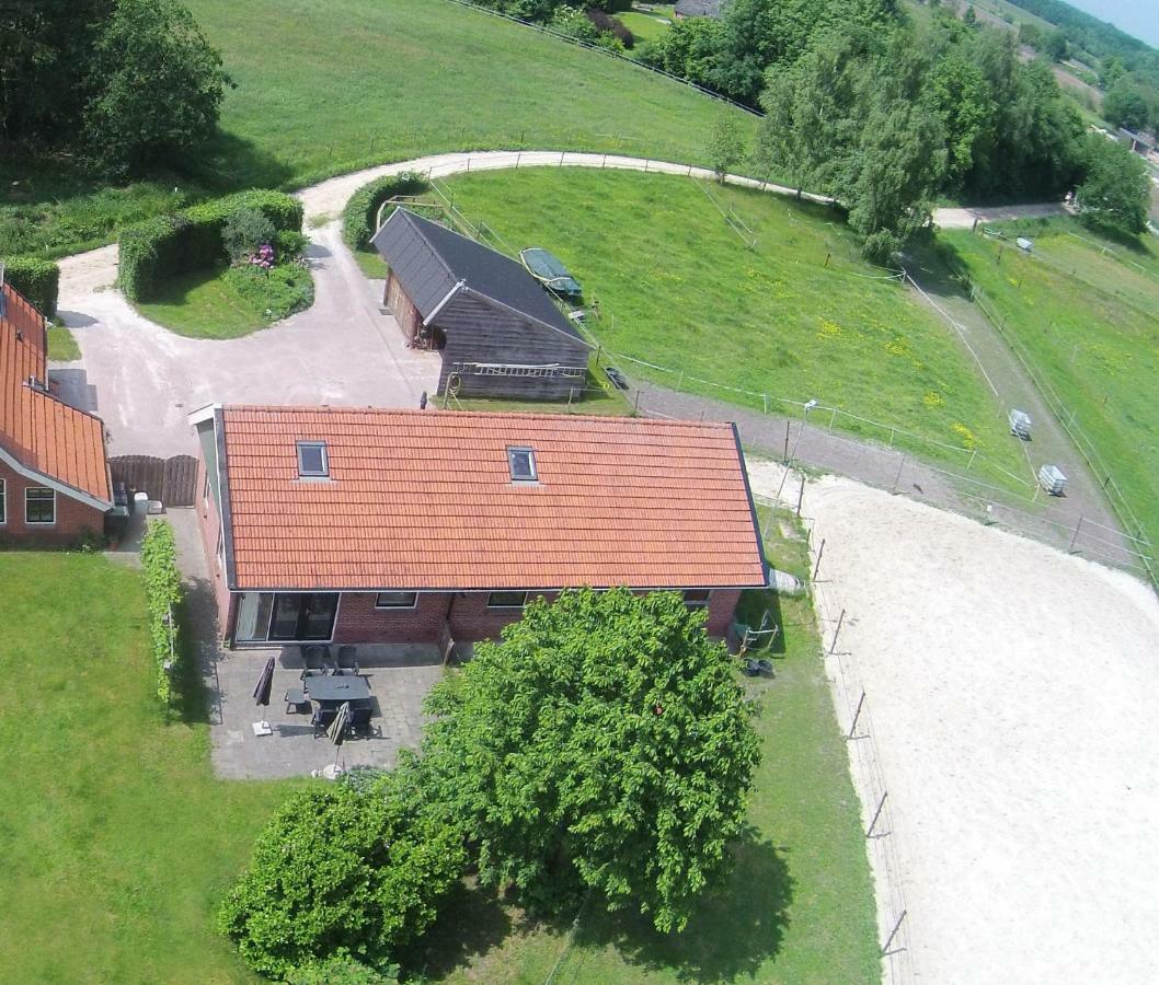 Vakantiehuis "Aan De Zandweg" Roderesch Exterior foto